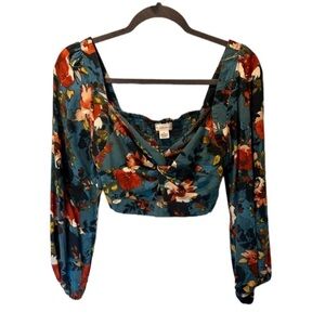 B.O.G Collection Long Sleeve Floral Crop Top. Size M
